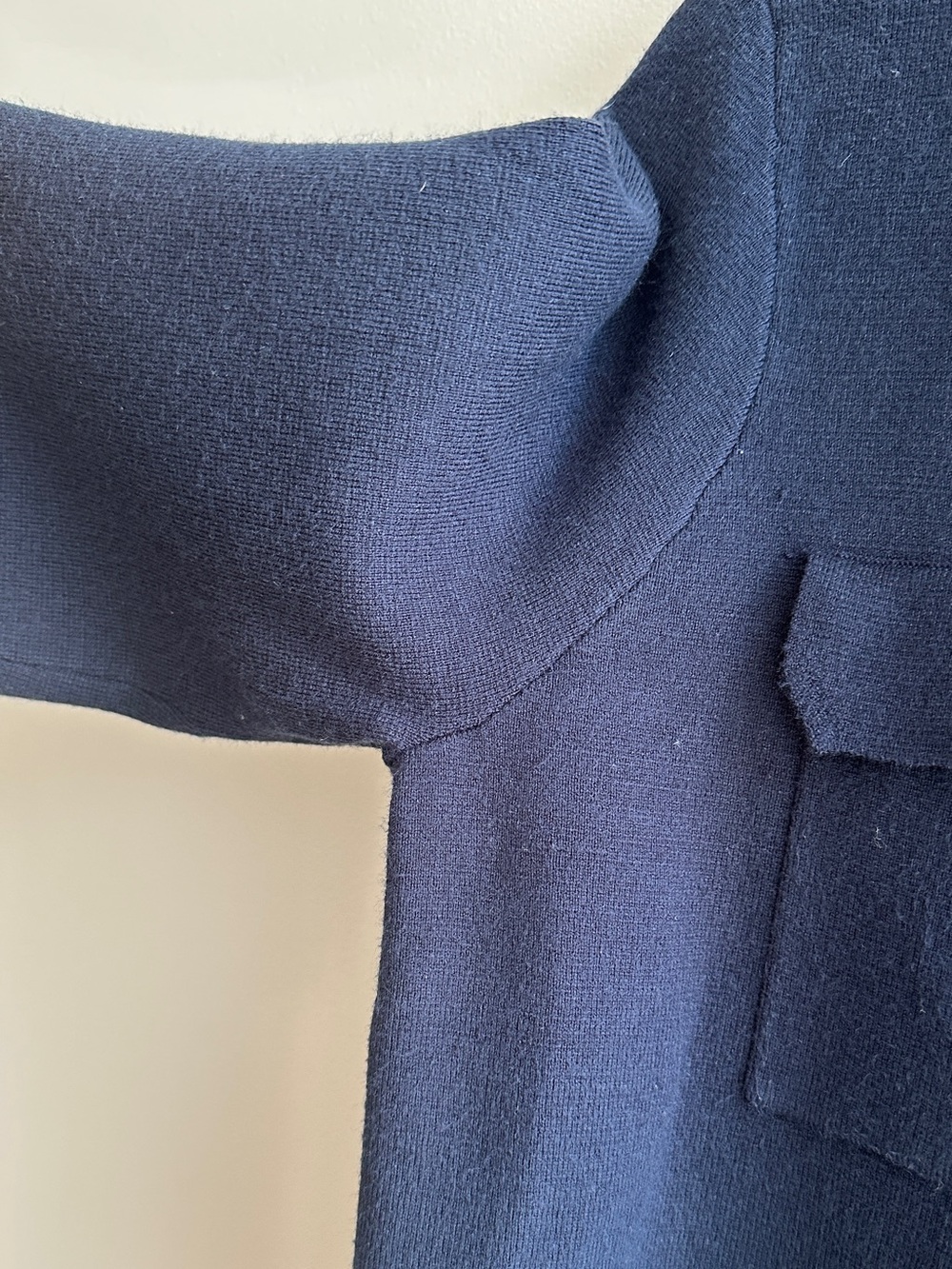 T Tahari Women’s Navy Blue Button Down Cardigan Sweater Jacket, Size Medium - Picture 5 of 16
